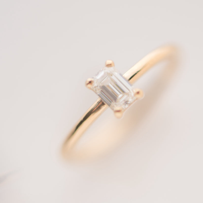 Bague "Héra" Diamant taille Émeraude 0,55 cts